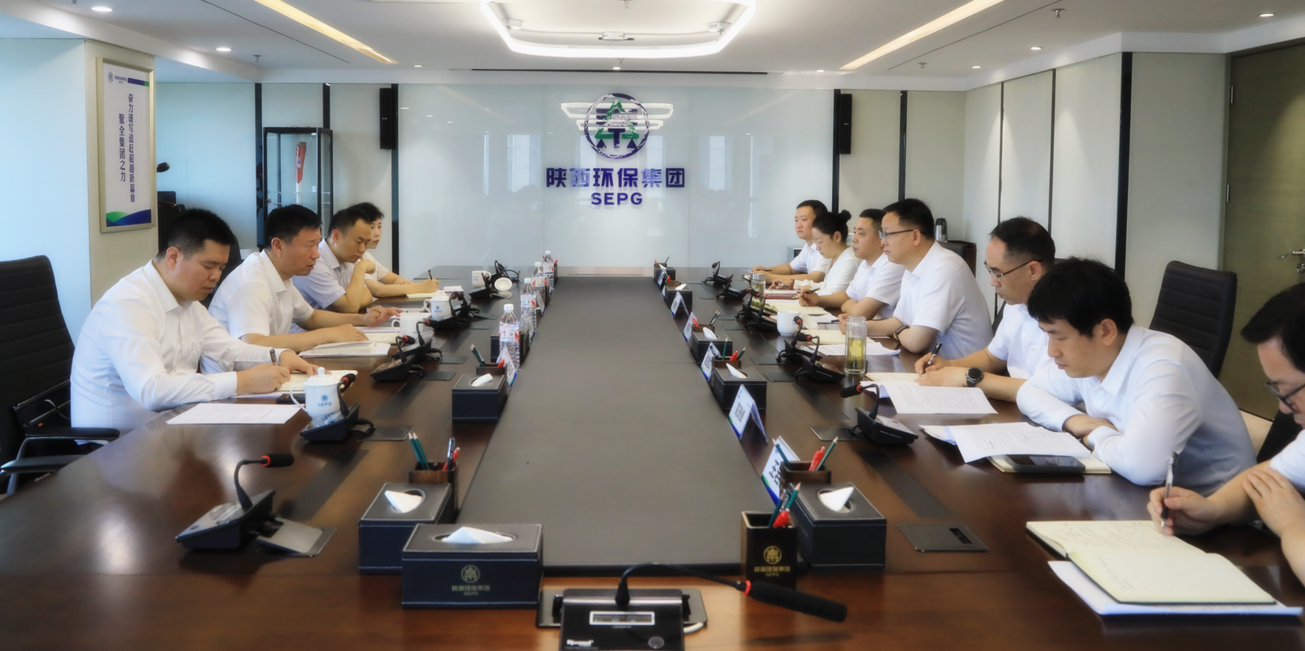 省国资委副主任杨爱民到陕西JDB电子集团调研领导党纪进建教育工作 省国资委副主任杨爱民到陕西JDB电子集团调研领导党纪进建教育工作